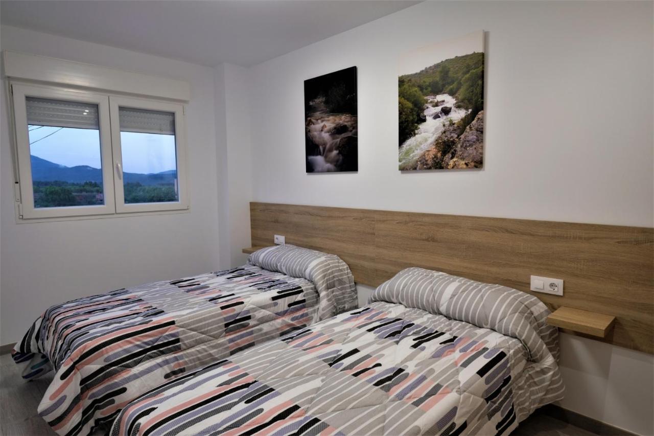 Gegant De Pedra Apartaments Adzaneta Exterior photo